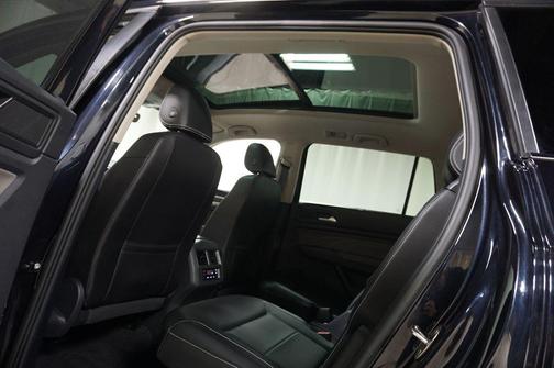 2023 Volkswagen Atlas 3.6L SE w/Technology