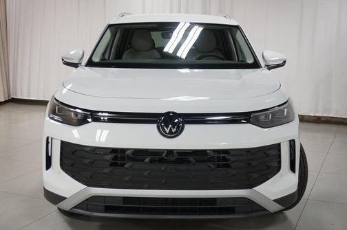 2025 Volkswagen Tiguan 2.0T SE 4MOTION