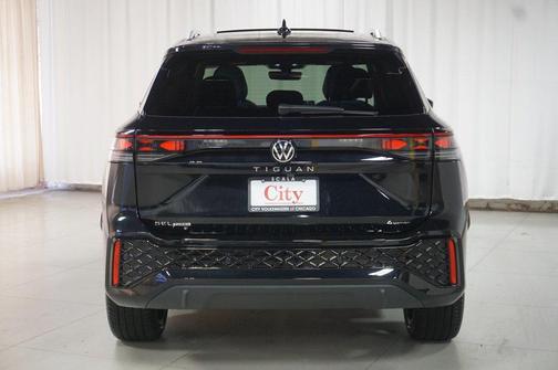 2026 Volkswagen Tiguan 2.0T SEL R-Line 4MOTION