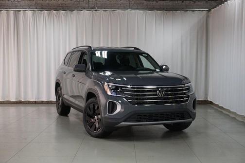 2026 Volkswagen Atlas 2.0T SE w/Technology 4MOTION