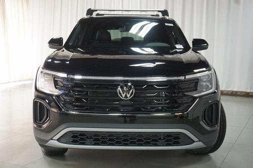 2026 Volkswagen Atlas Cross Sport 2.0T SE w/Technology 4MOTION