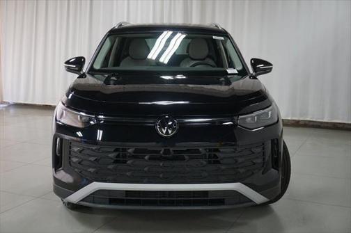 2025 Volkswagen Tiguan 2.0T SE 4MOTION