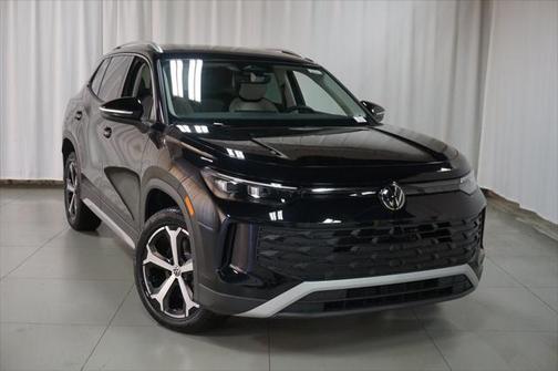 2025 Volkswagen Tiguan 2.0T SE 4MOTION