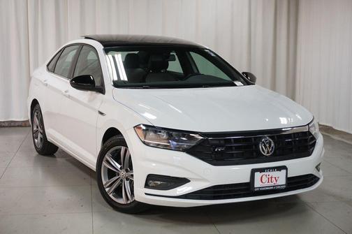 Pure White 2021 Volkswagen Jetta 1.4T R-Line