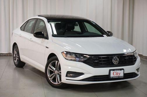Pure White 2021 Volkswagen Jetta 1.4T R-Line