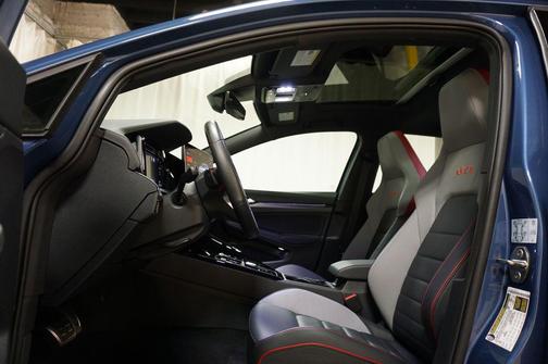Slate Blue Metallic 2025 Volkswagen Golf GTI 2.0T SE DSG
