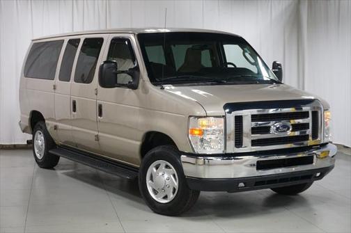 2011 Ford E350 Super Duty XLT