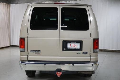 2011 Ford E350 Super Duty XLT