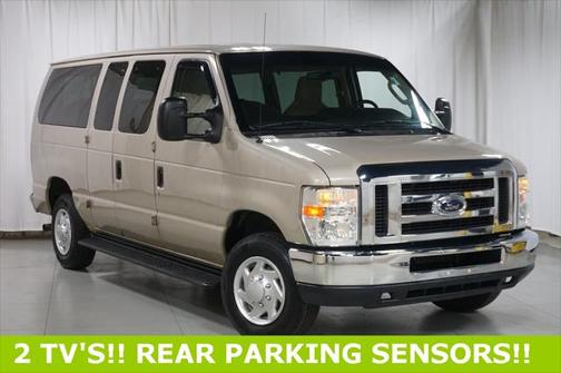2011 Ford E350 Super Duty XLT