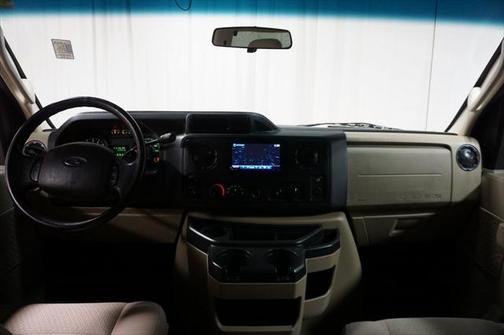 2011 Ford E350 Super Duty XLT