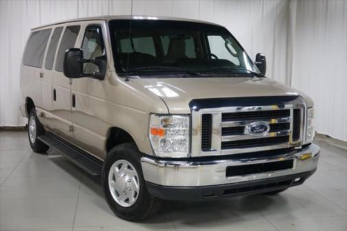 2011 Ford E350 Super Duty XLT