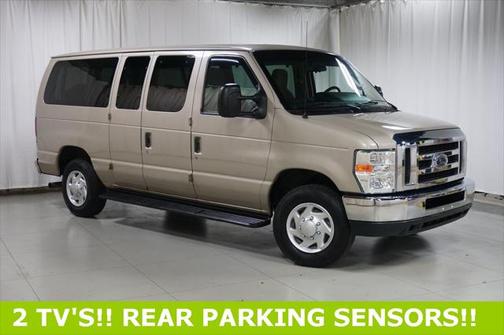 2011 Ford E350 Super Duty XLT