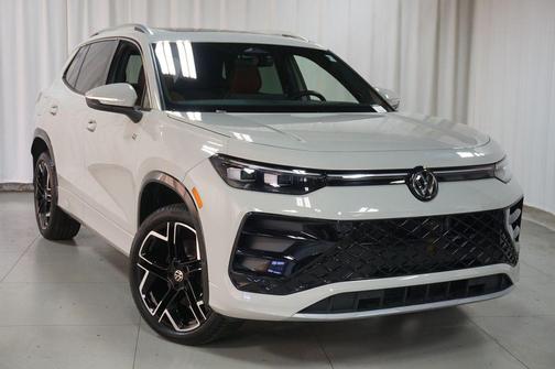 Sandstone 2025 Volkswagen Tiguan 2.0T SEL R-Line 4MOTION