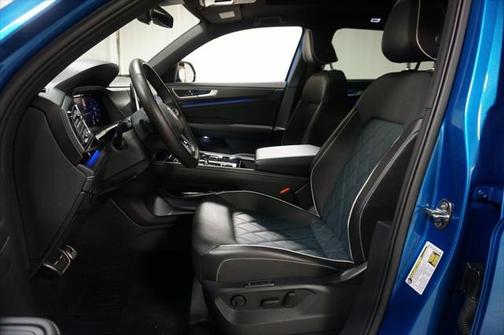 2024 Volkswagen Atlas Cross Sport 2.0T SEL Premium