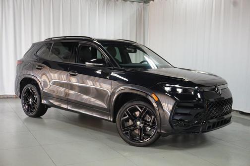2025 Volkswagen Tiguan 2.0T SE R-Line Black 4MOTION