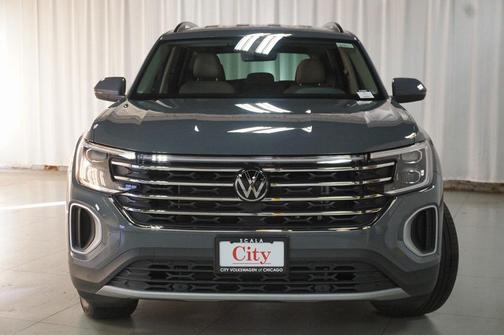 2025 Volkswagen Atlas 2.0T SE w/Technology 4MOTION