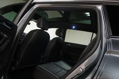 2022 Volkswagen Tiguan 2.0T SEL R-Line 4MOTION