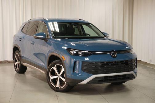 Monterey Blue Pearl 2025 Volkswagen Tiguan 2.0T SE 4MOTION