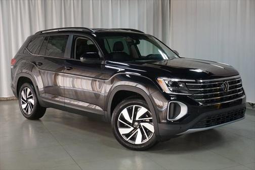 2025 Volkswagen Atlas 2.0T SE w/Technology 4MOTION