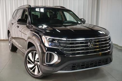 2025 Volkswagen Atlas 2.0T SE w/Technology 4MOTION
