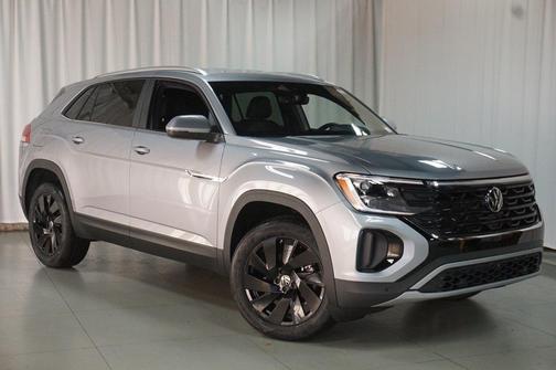 2026 Volkswagen Atlas Cross Sport 2.0T SE w/Technology 4MOTION
