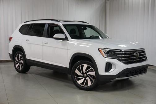 2025 Volkswagen Atlas 2.0T SE w/Technology 4MOTION