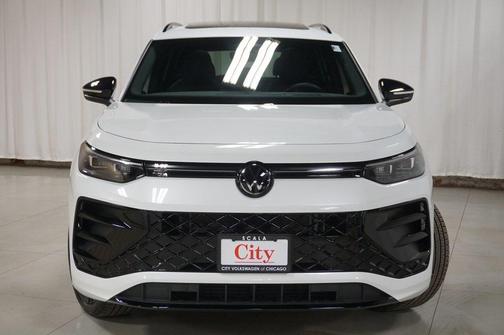 2025 Volkswagen Tiguan 2.0T SE R-Line Black 4MOTION