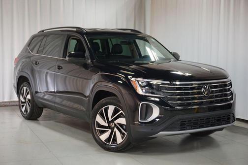 2025 Volkswagen Atlas 2.0T SE w/Technology 4MOTION
