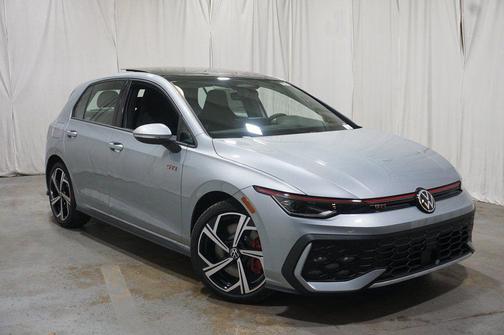 Alpine Silver 2026 Volkswagen Golf GTI 2.0T SE DSG