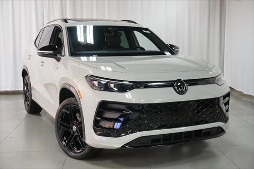 2025 Volkswagen Tiguan 2.0T SE R-Line Black 4MOTION
