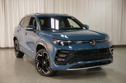 2025 Volkswagen Tiguan 2.0T SEL R-Line 4MOTION