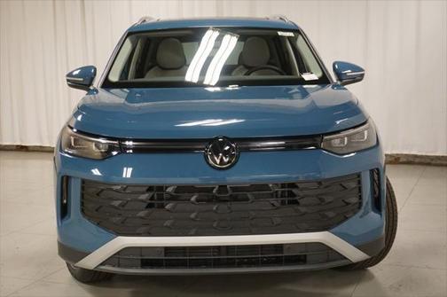 2025 Volkswagen Tiguan 2.0T SE 4MOTION