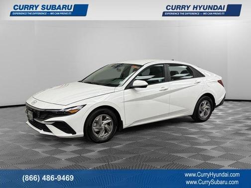 2025 Hyundai ELANTRA SE