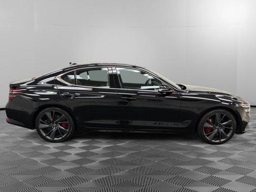 Vik Black 2023 Genesis G70 3.3T