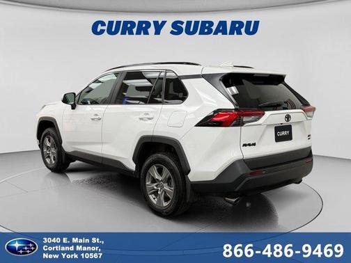 Ice 2023 Toyota RAV4 XLE