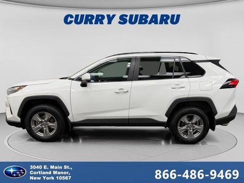 Ice 2023 Toyota RAV4 XLE