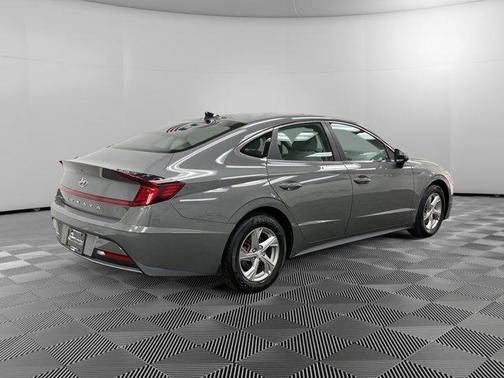 2021 Hyundai SONATA SE