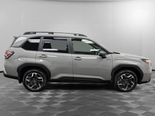 Riverrock Green 2025 Subaru Forester Hybrid