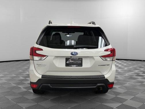 Crystal White Pearl 2023 Subaru Forester Premium