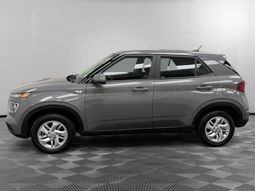 2023 Hyundai VENUE SE