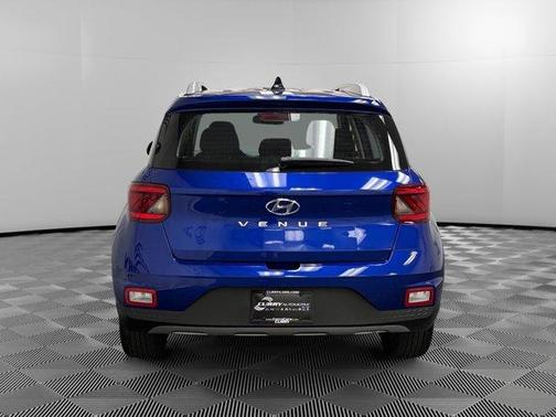 2022 Hyundai VENUE SEL