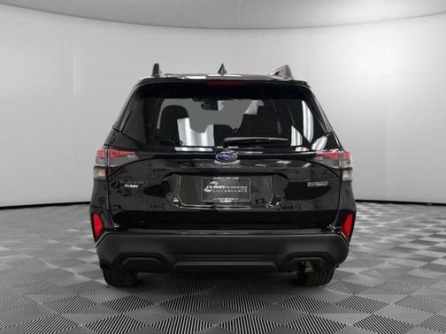 Crystal Black Silica 2025 Subaru Forester Hybrid