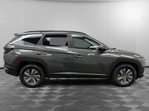 2022 Hyundai TUCSON Hybrid Blue
