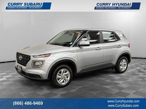 2022 Hyundai VENUE SE