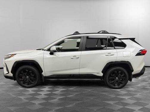 2023 Toyota RAV4 Hybrid SE