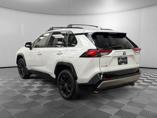 2023 Toyota RAV4 Hybrid SE