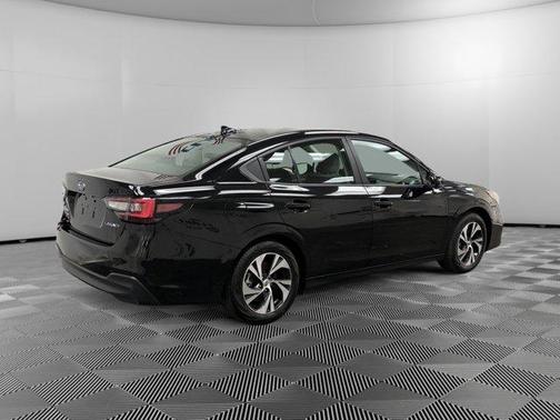 Crystal Black Silica 2025 Subaru Legacy Premium