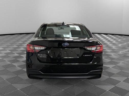 Crystal Black Silica 2025 Subaru Legacy Premium