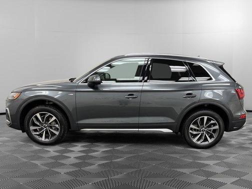 2024 Audi Q5 45 S line quattro Premium