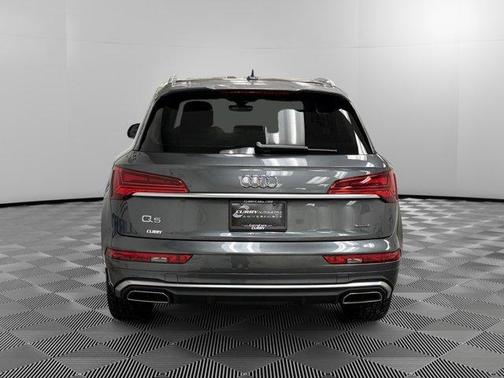 2024 Audi Q5 45 S line quattro Premium